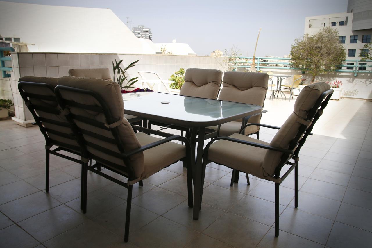 Herzelia Rooftop Special 2 Room Apartment Экстерьер фото